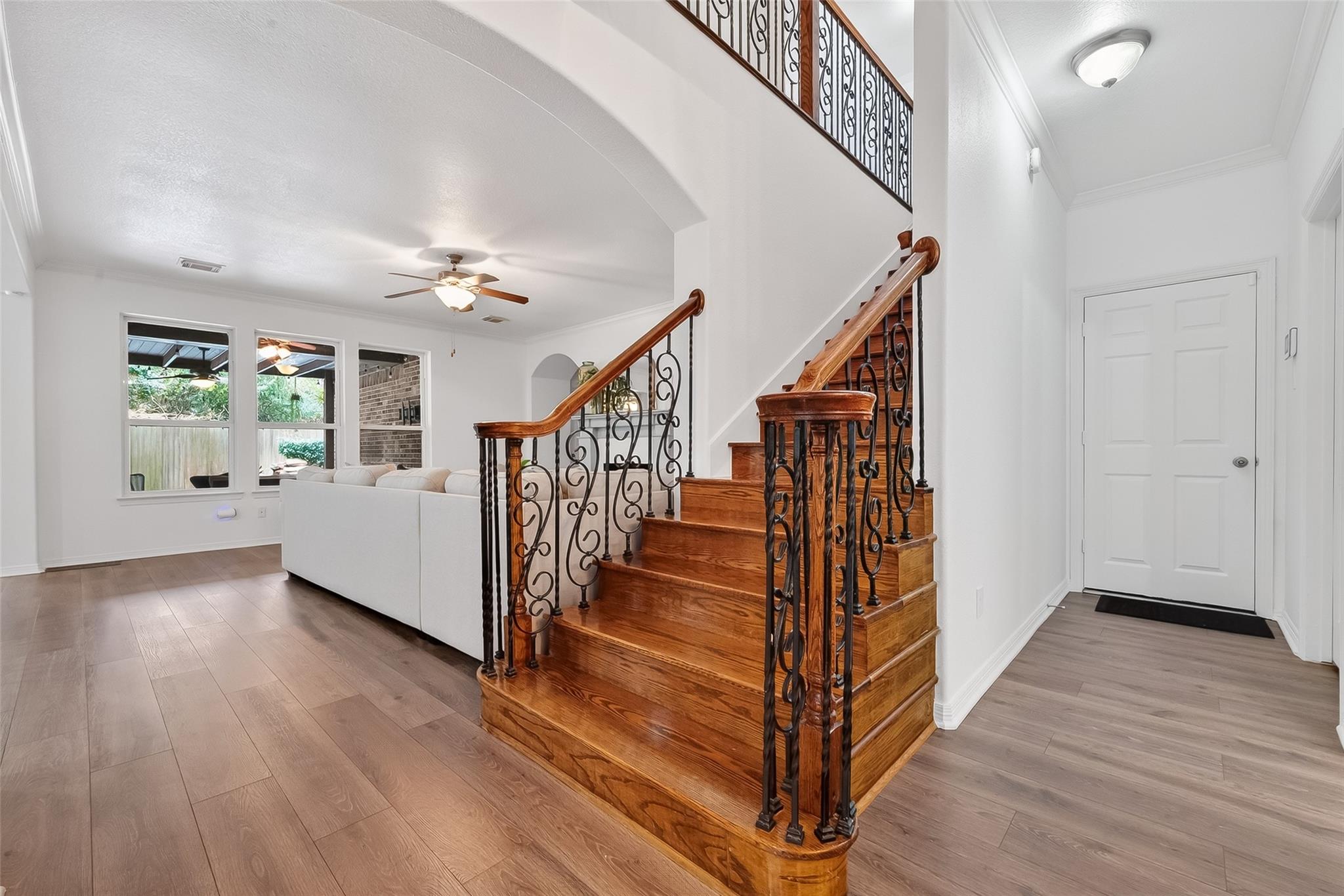 66 S Longsford Circle