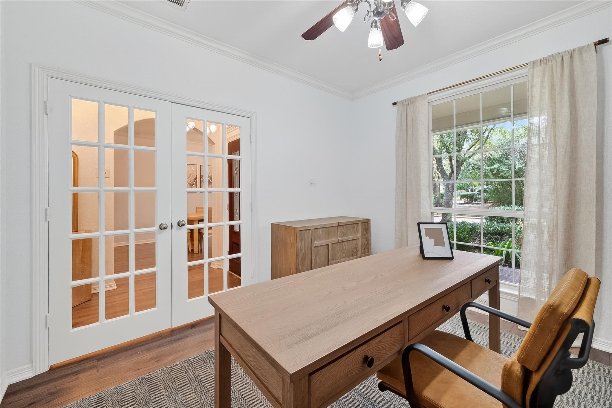 66 S Longsford Circle