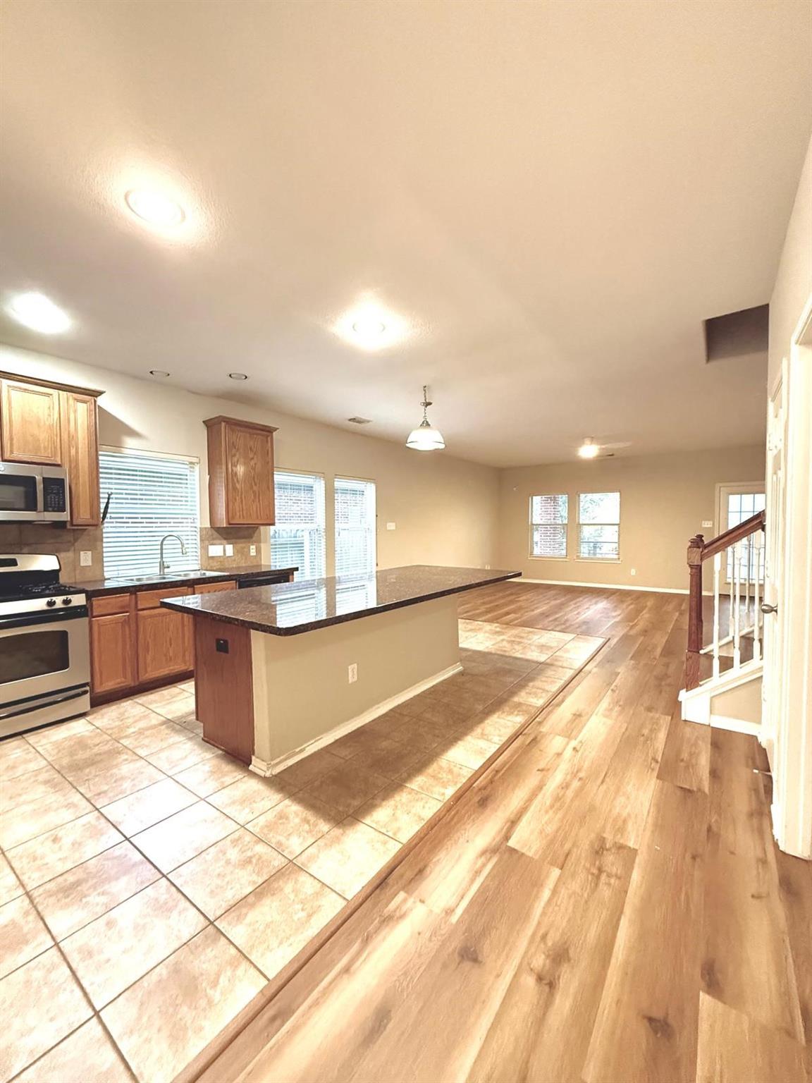 107 W Spindle Tree Circle