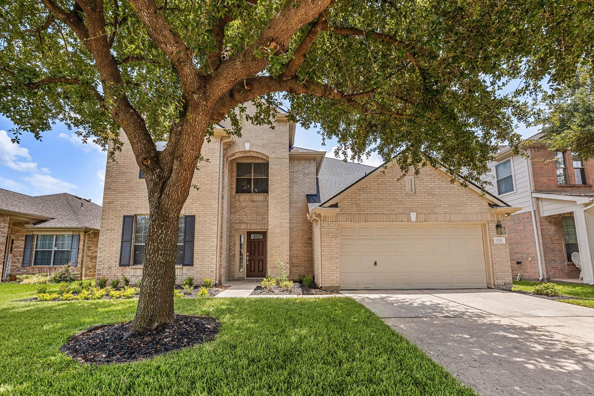 3210 Legends Creek Drive