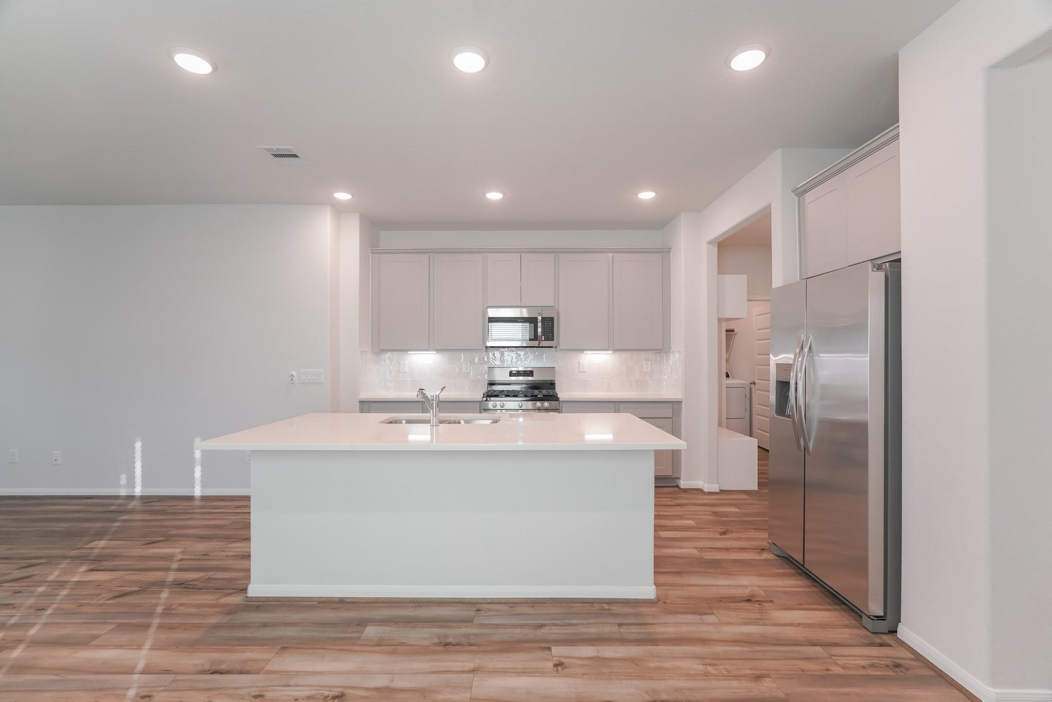 8498 Sweet Cherry In