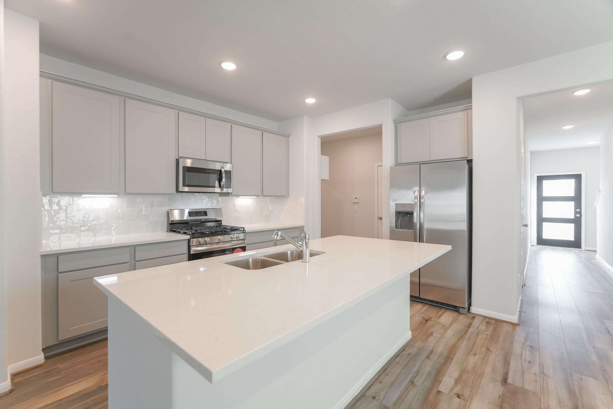 8498 Sweet Cherry In