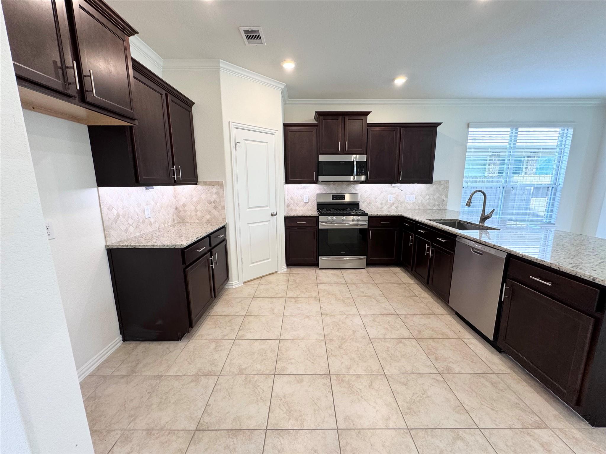 2938 Fox Ledge Court