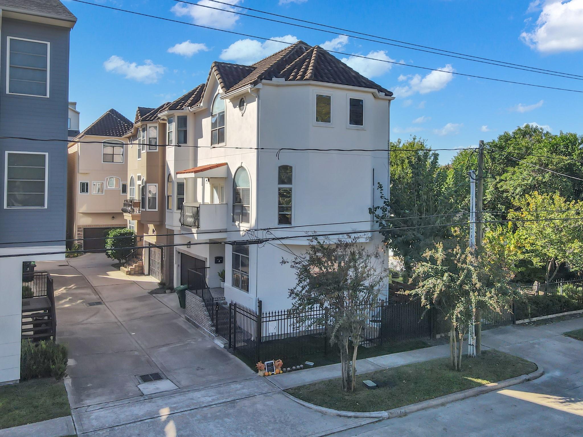 1328 W 23rd Street # A