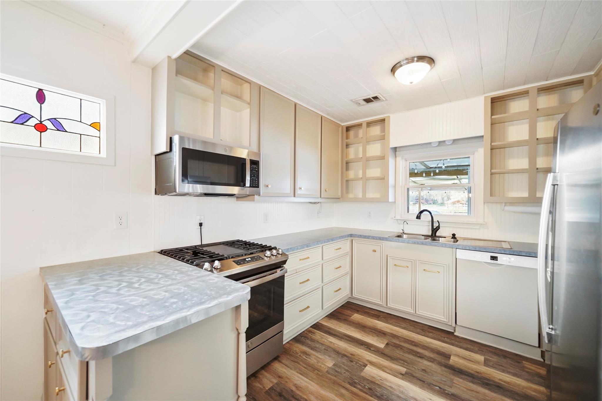 13318 Southshore Drive