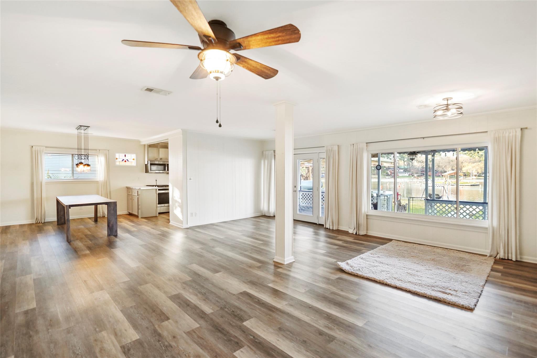 13318 Southshore Drive