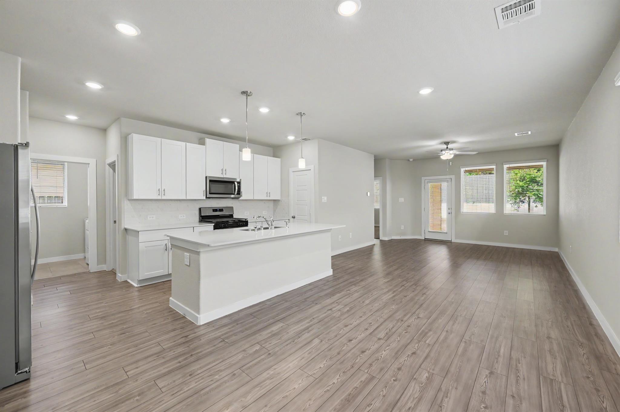 2010 W Darlington Oak Court