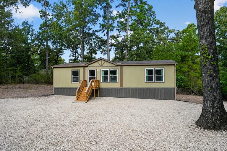 10 Oakwood Drive