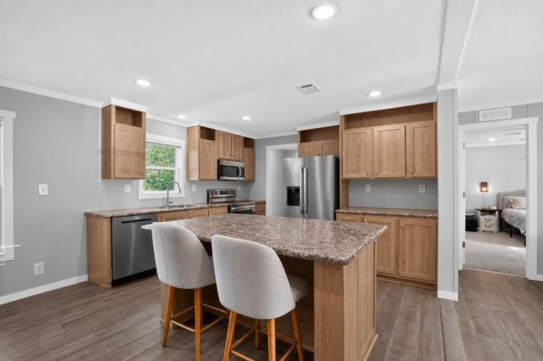 10 Oakwood Drive