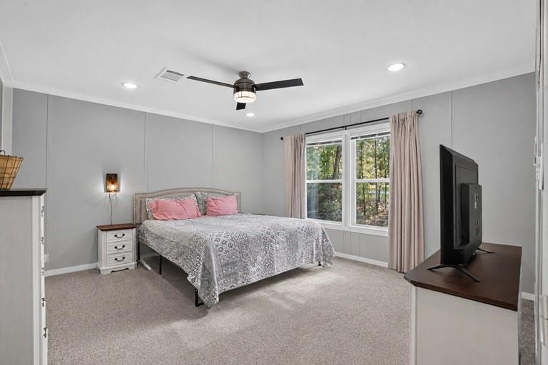 10 Oakwood Drive