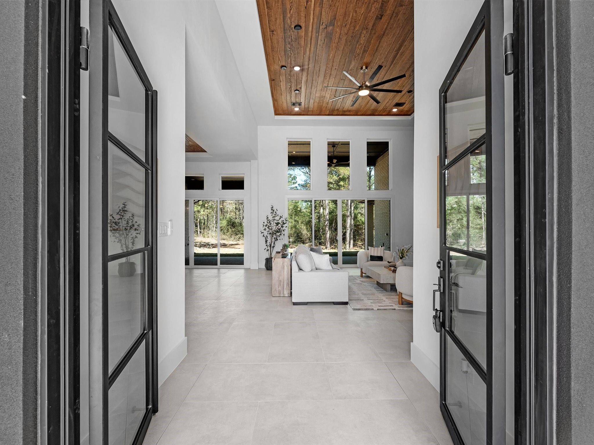 25096 Seguin Trail