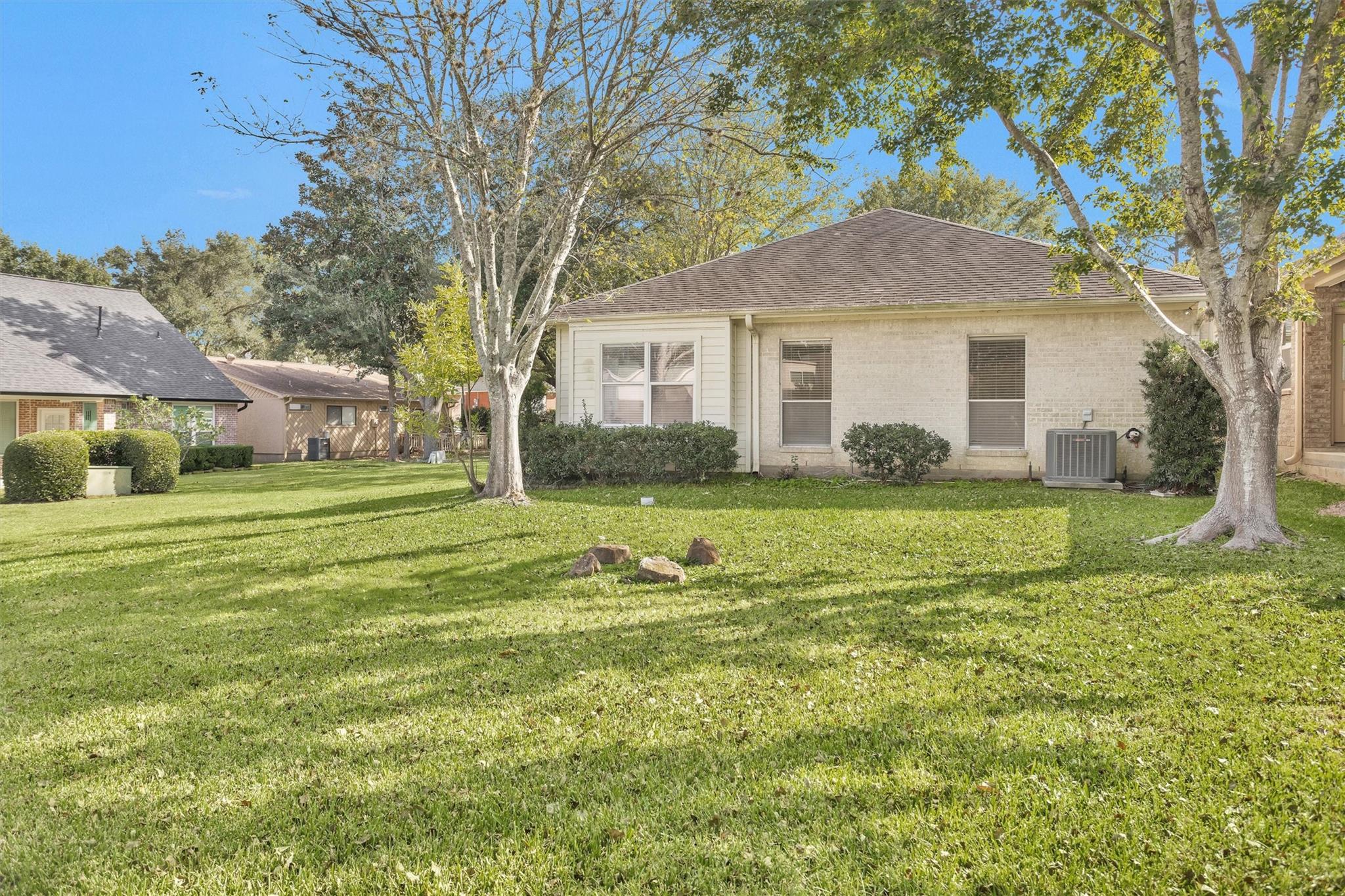 106 Fairway View Court