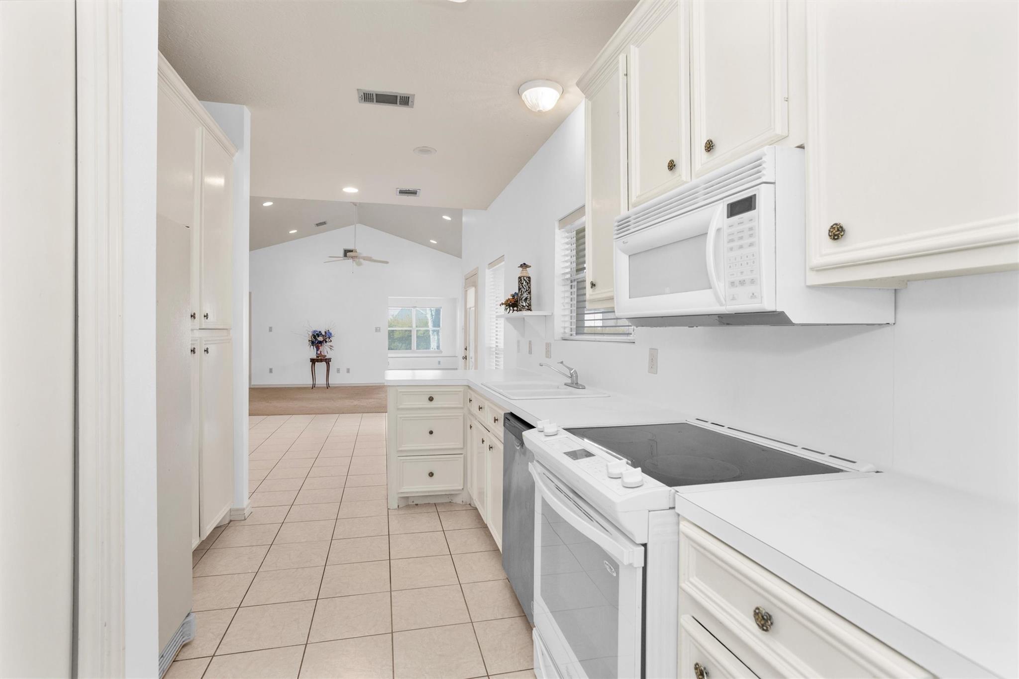 106 Fairway View Court