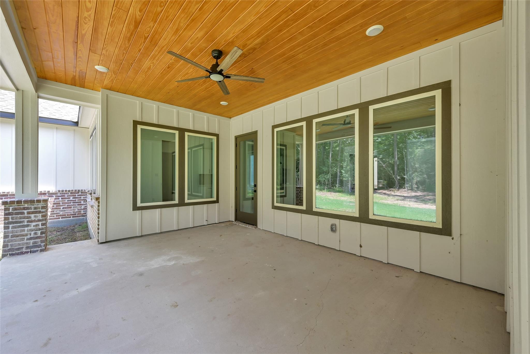 6422 Sugar Bush Drive