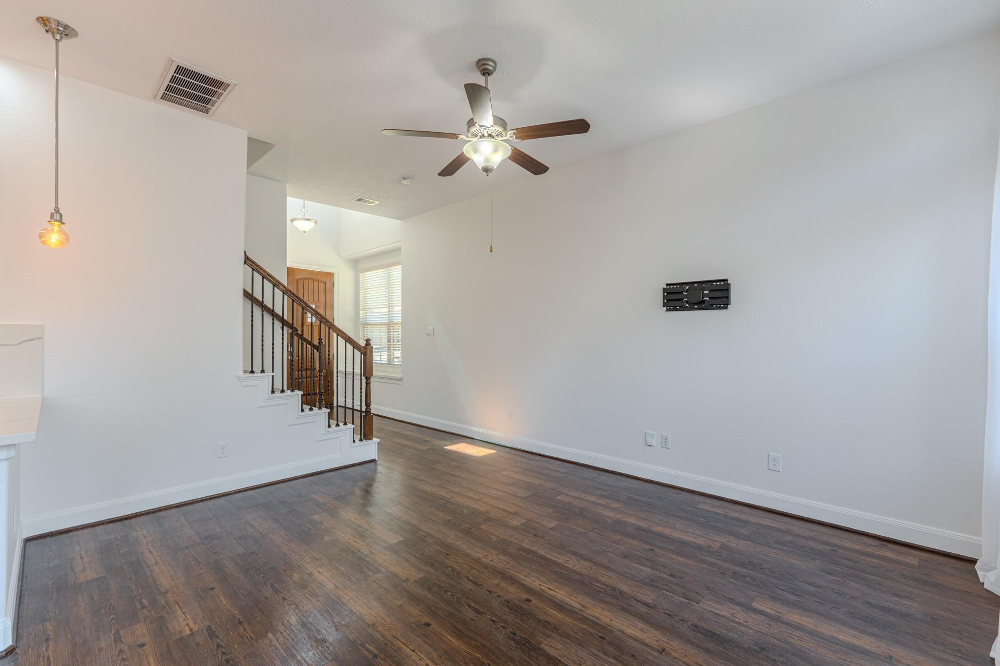 58 Aventura Place