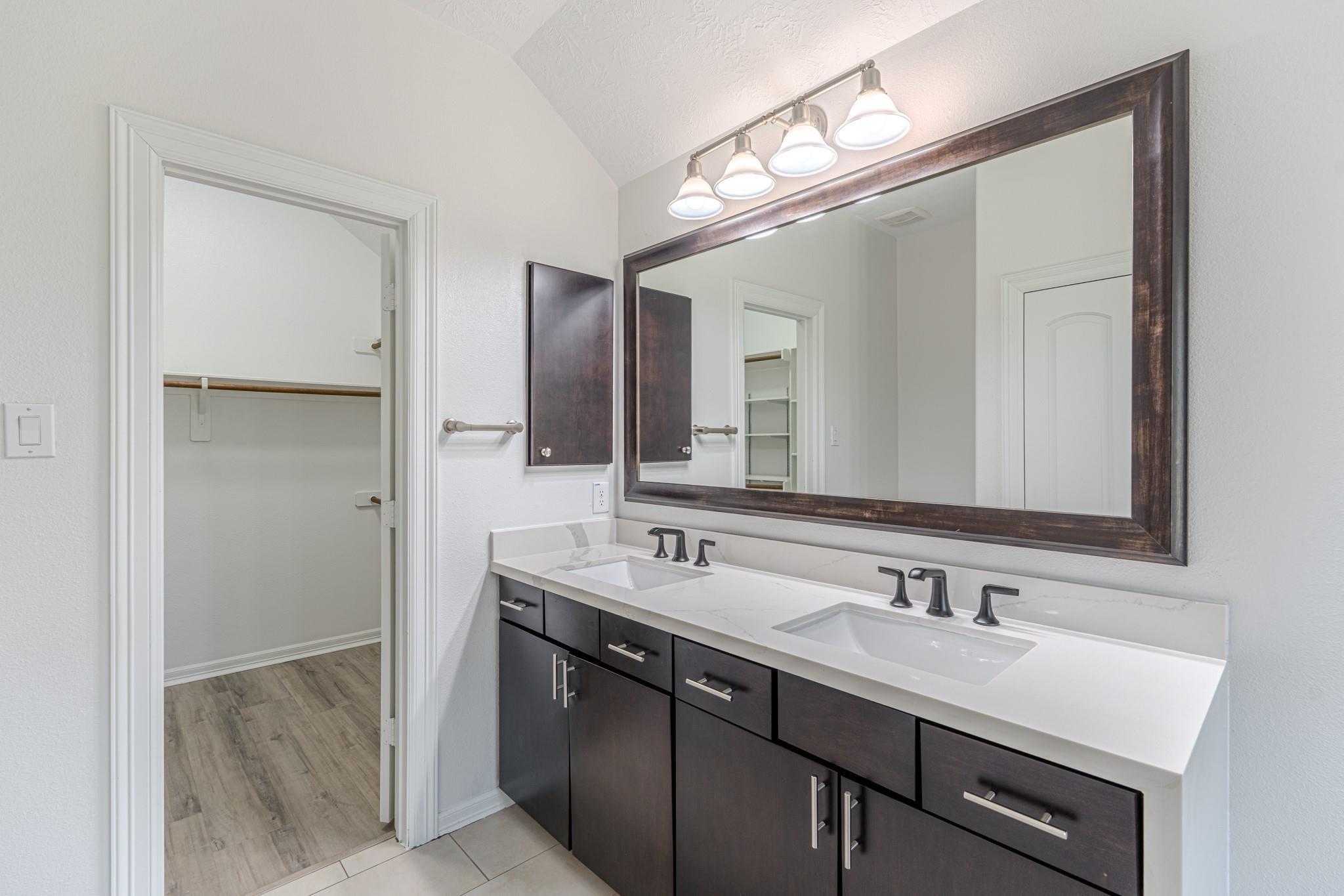 58 Aventura Place