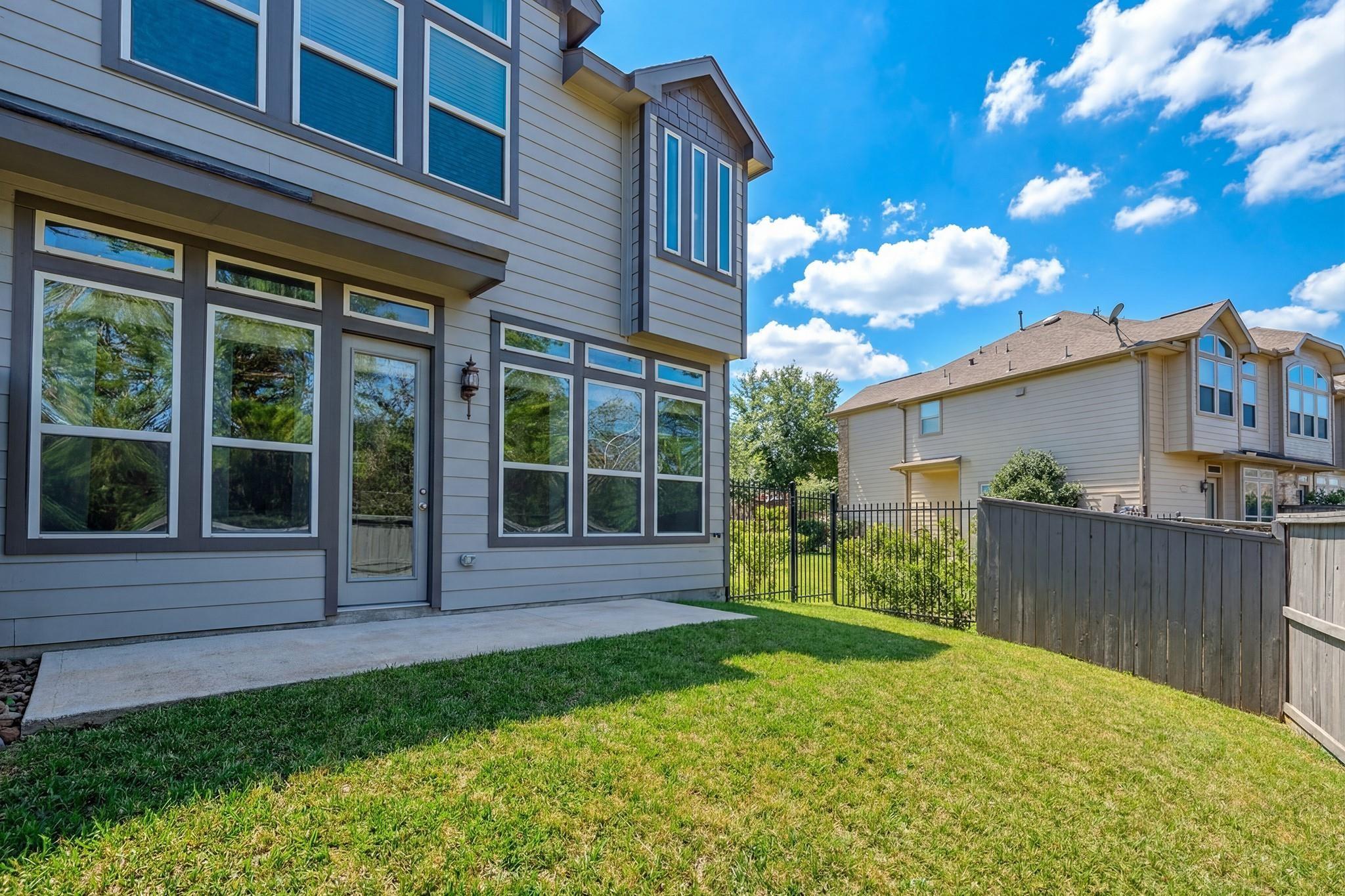 58 Aventura Place