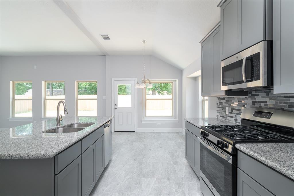 18219 Willow Edge Drive