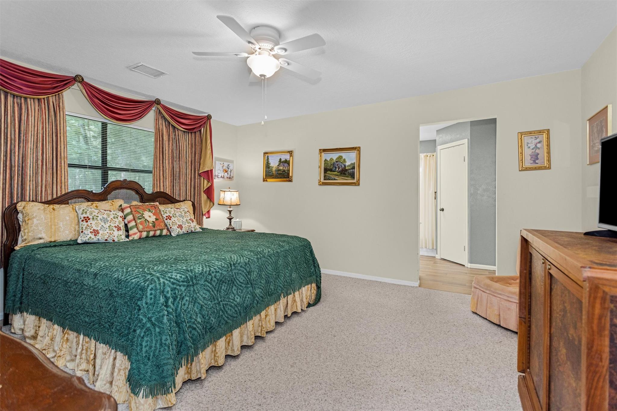 4114 Sweetgum Drive