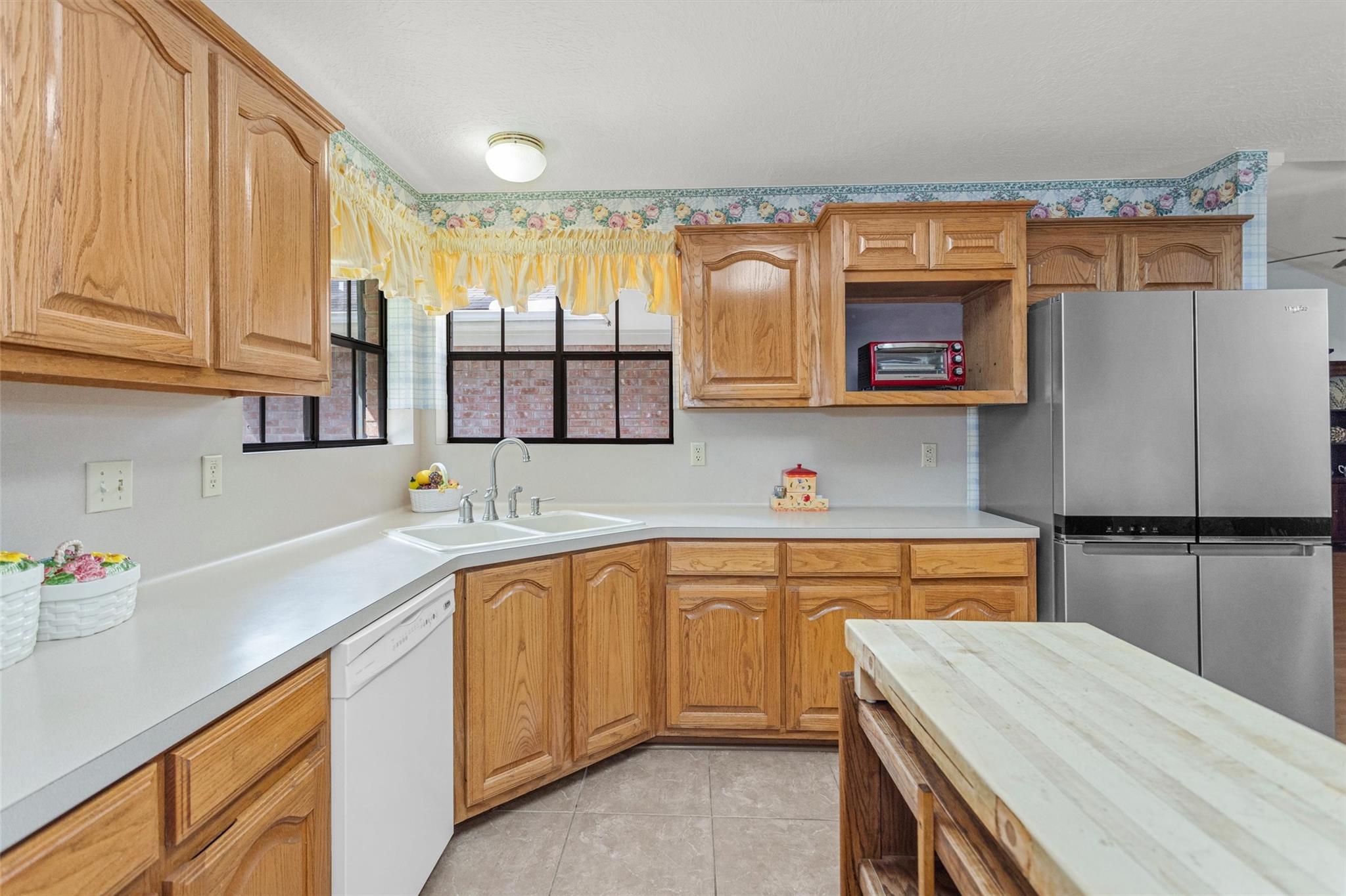 4114 Sweetgum Drive