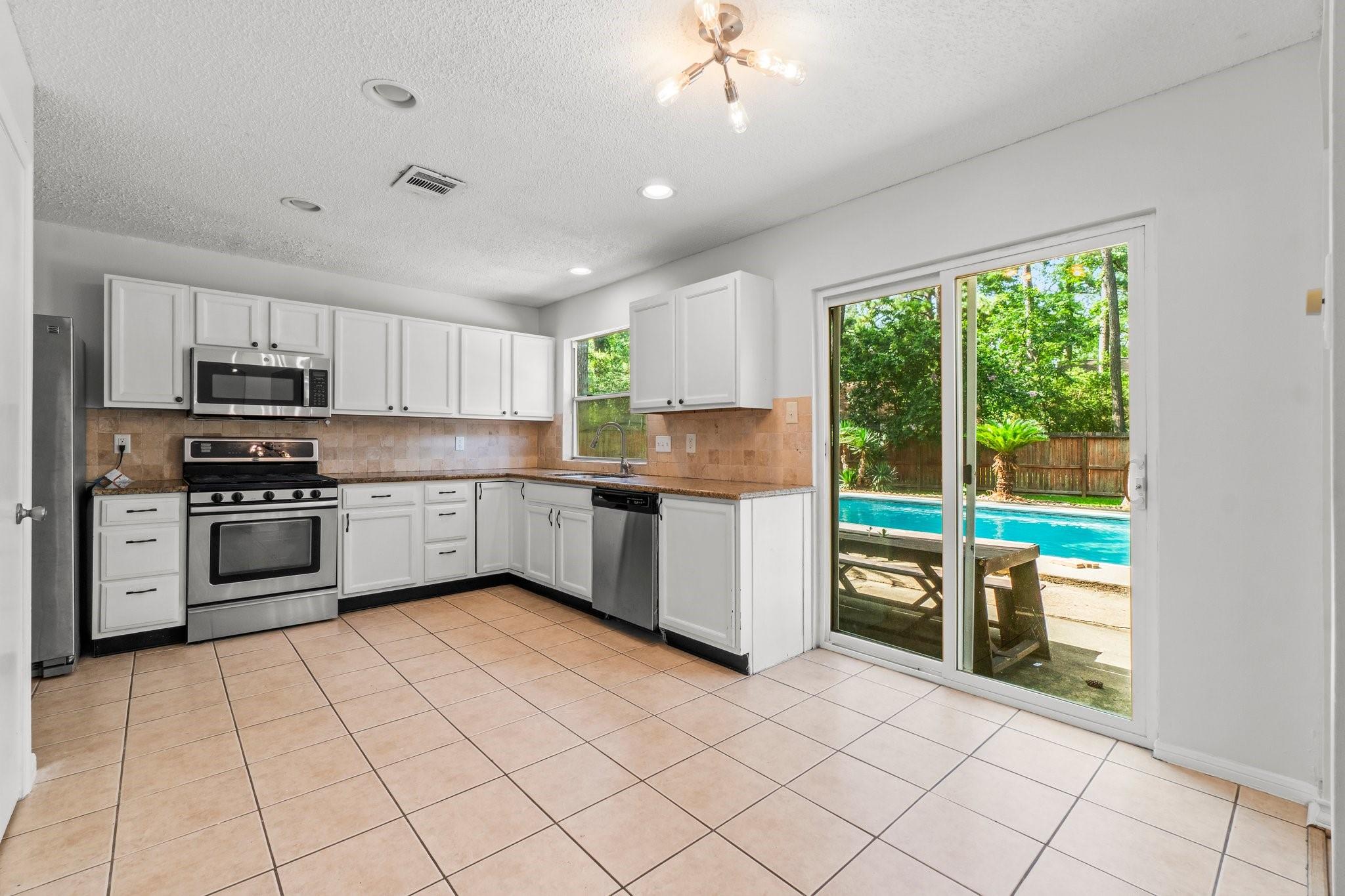 6 Fairmeade Drive