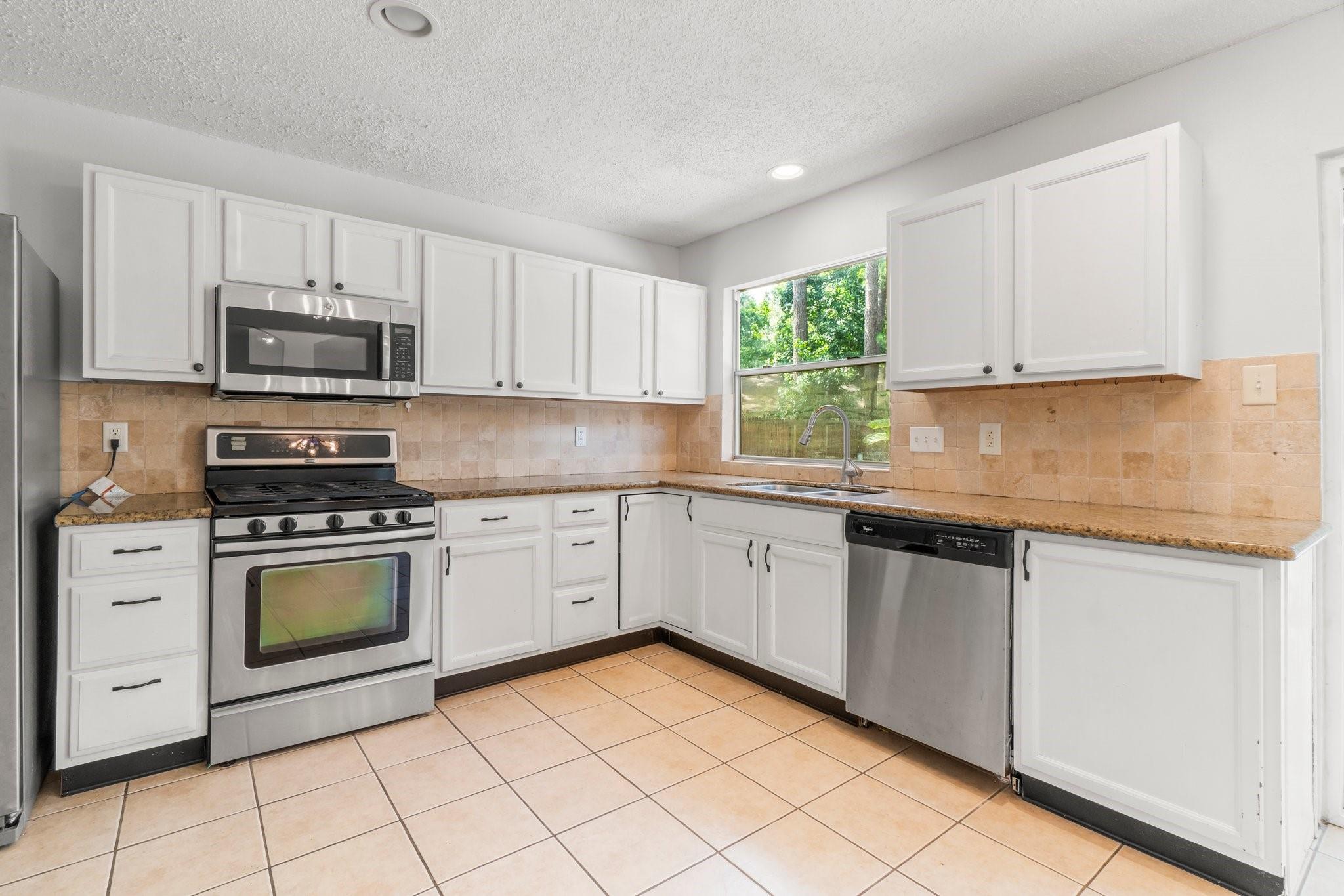 6 Fairmeade Drive