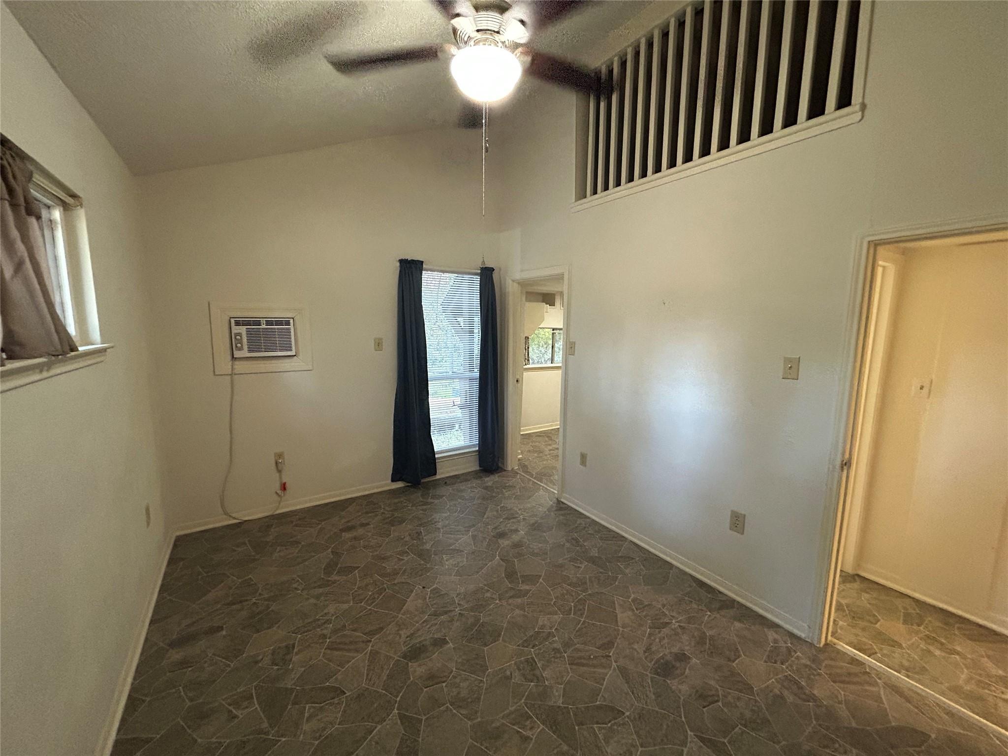 2561 Pioneer Ln Lane