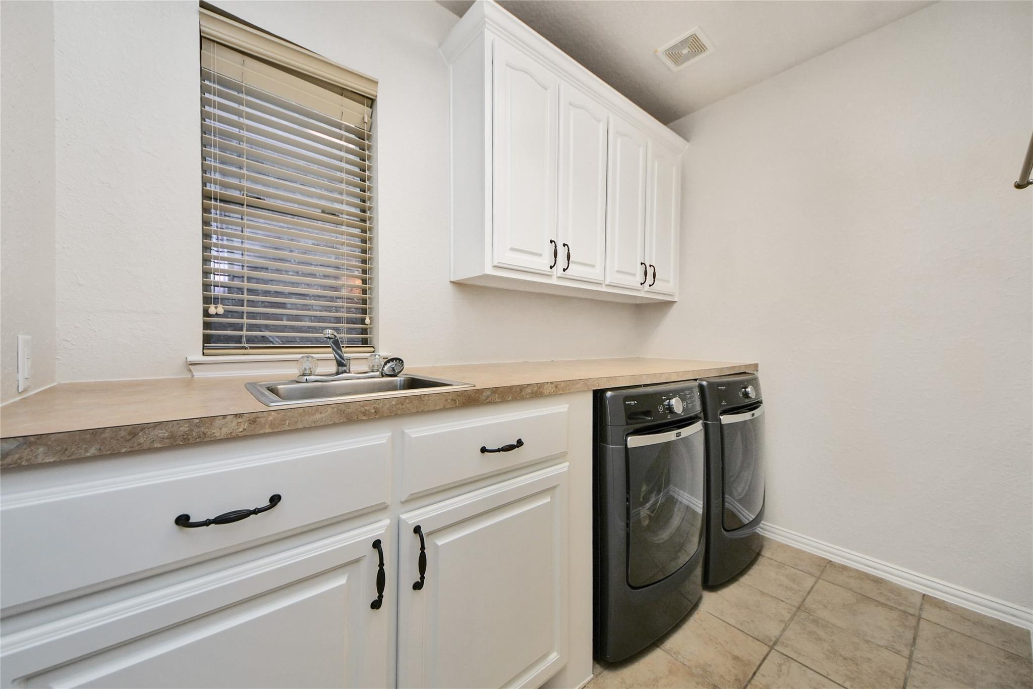 7 Dunwood Springs Court