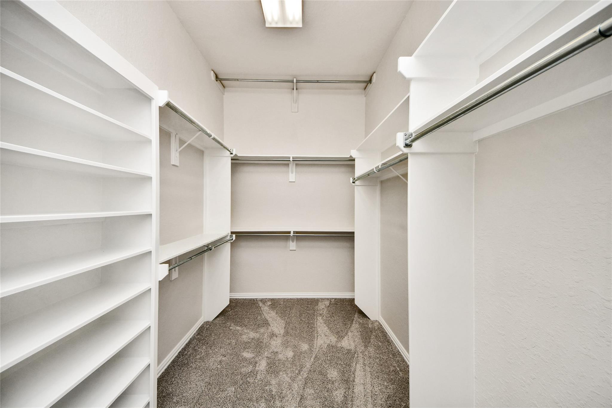 7 Dunwood Springs Court