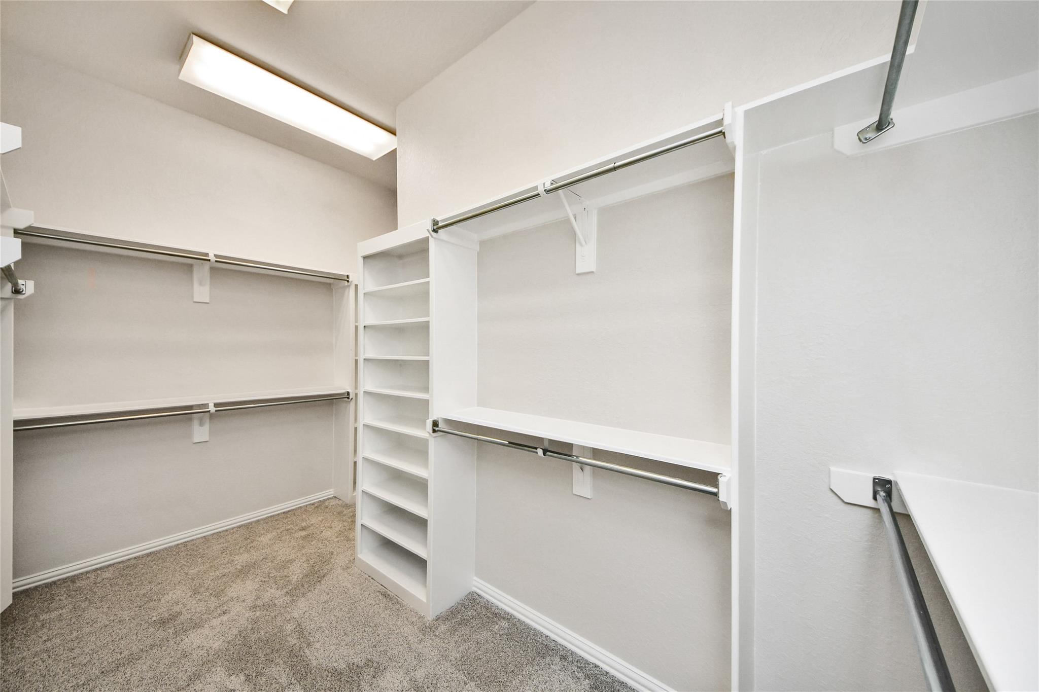 7 Dunwood Springs Court