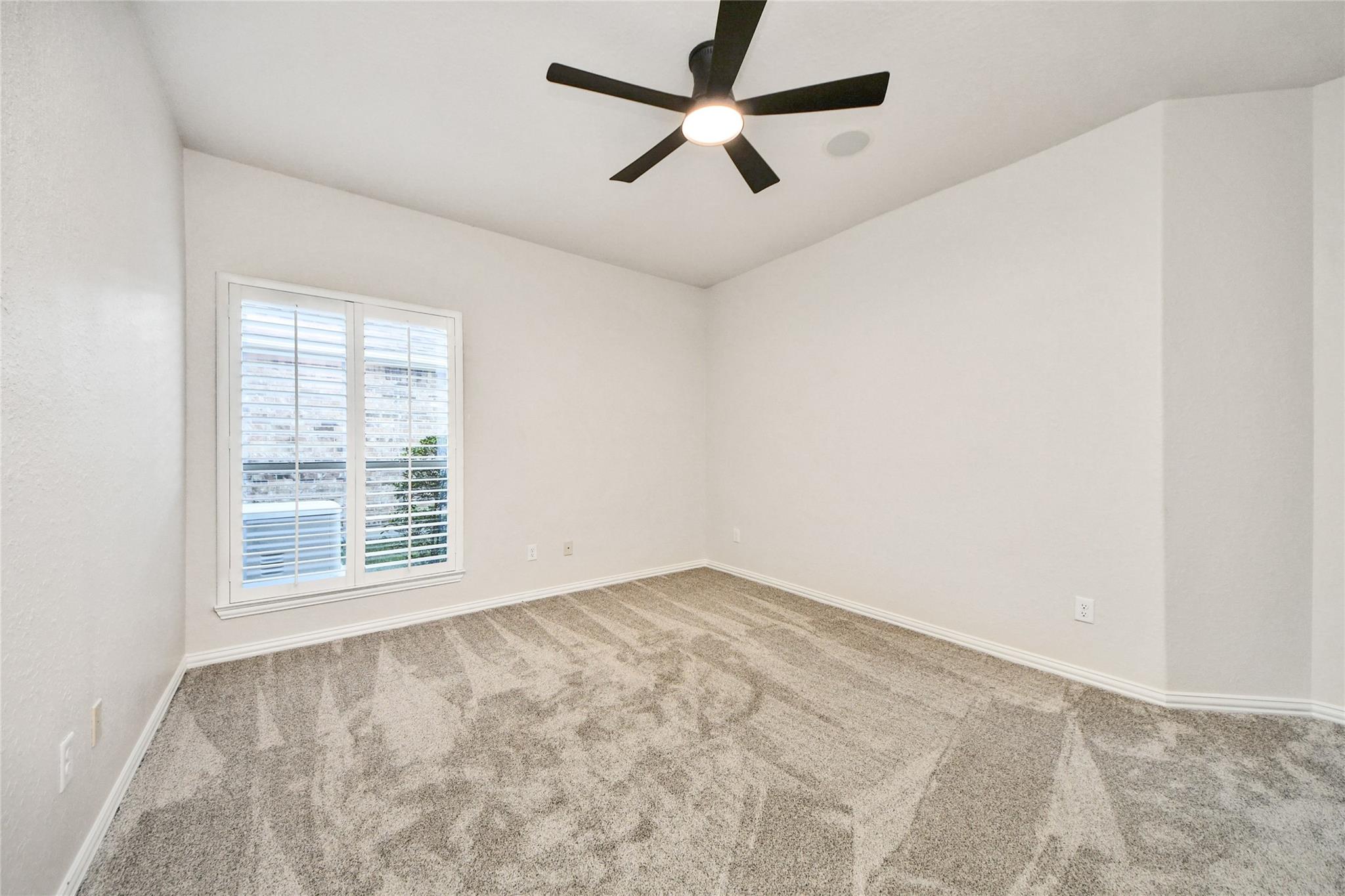 7 Dunwood Springs Court