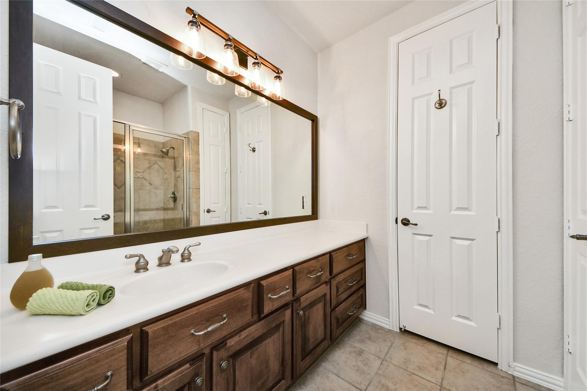 7 Dunwood Springs Court