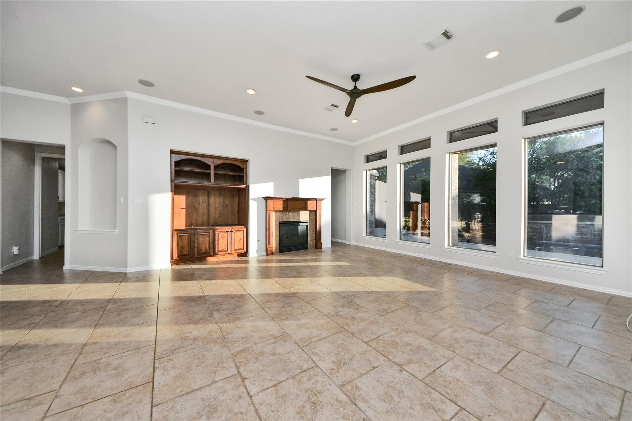 7 Dunwood Springs Court