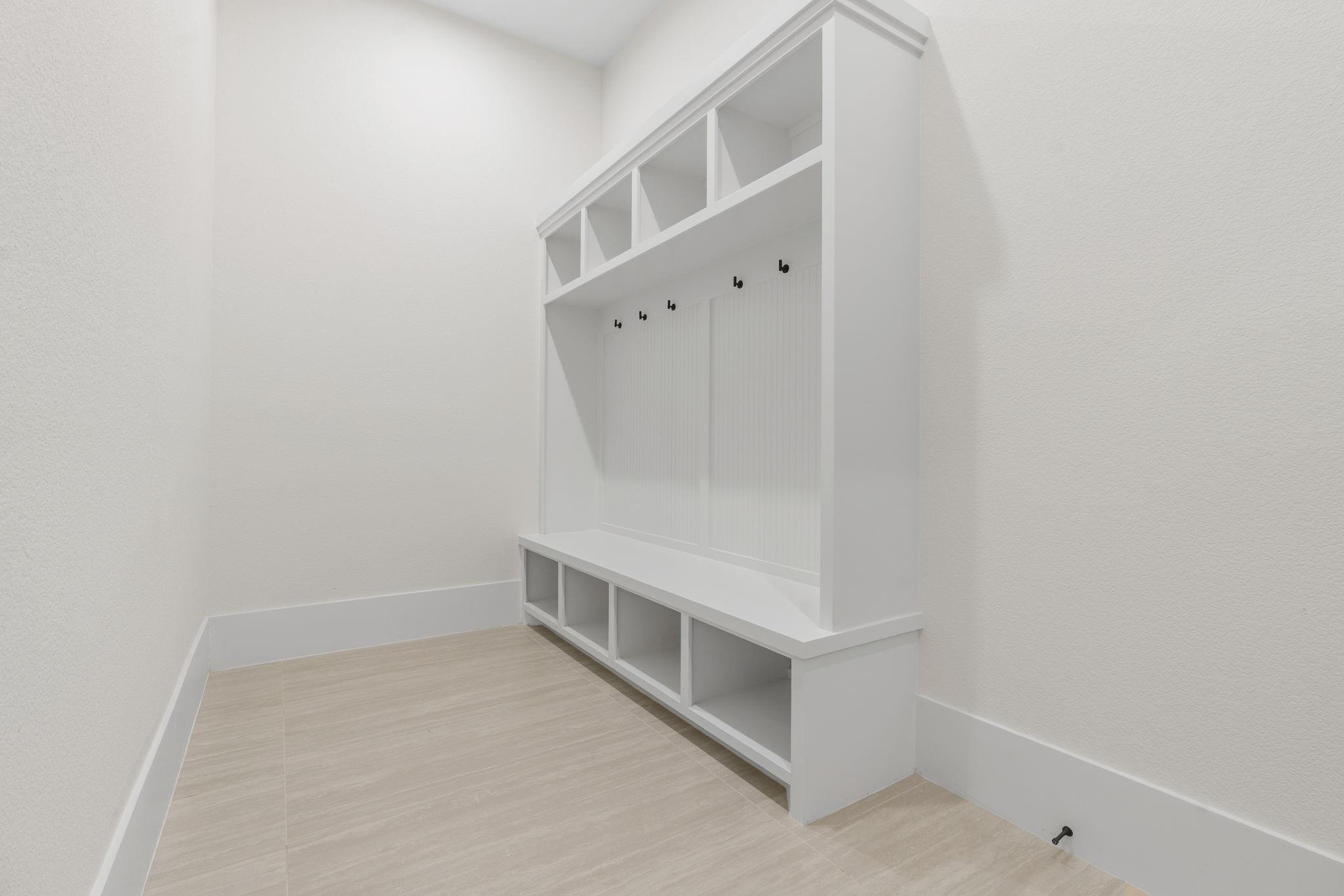 25210 Elijah Ct