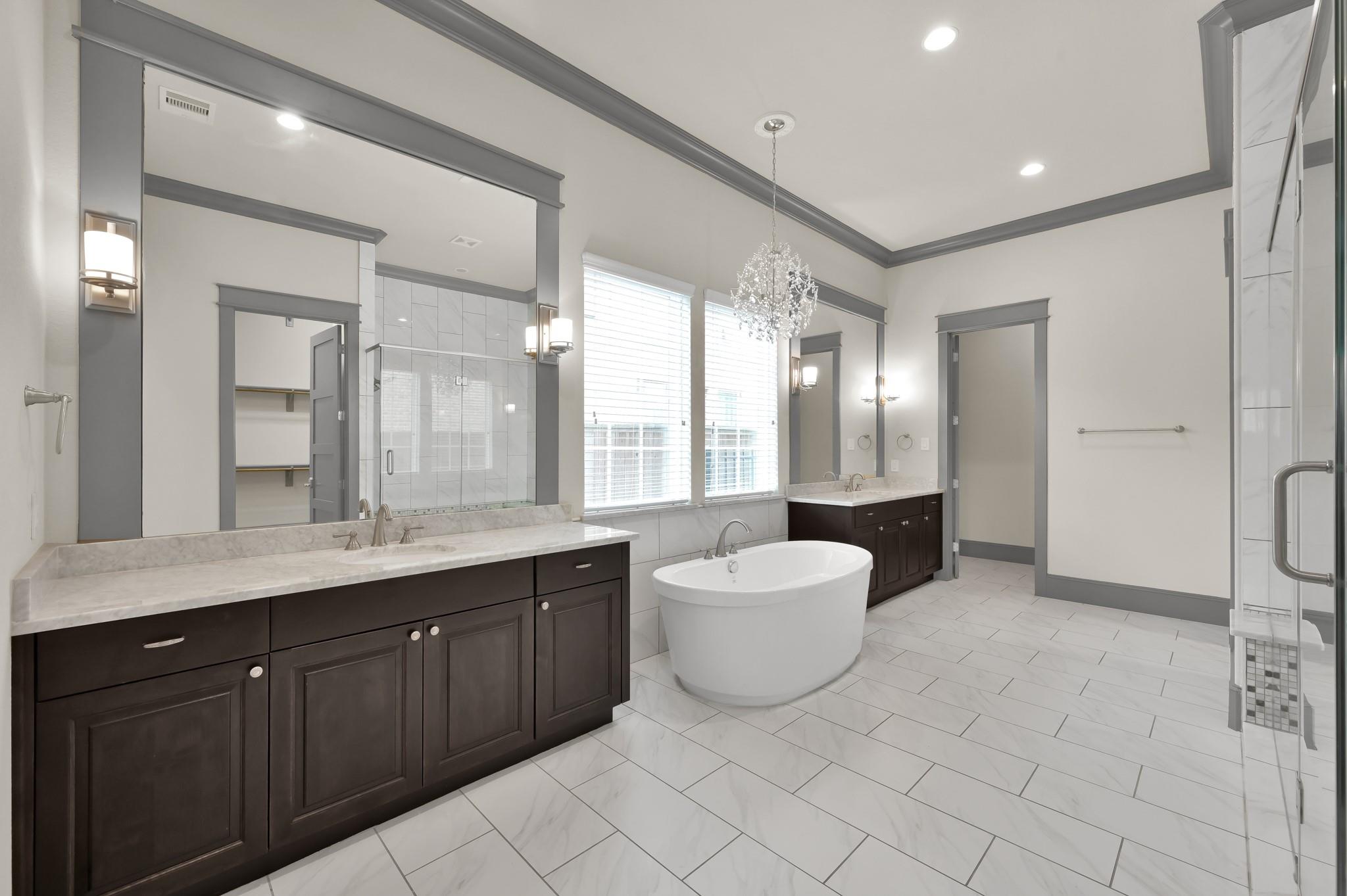 2331 Bottlebrush Lane