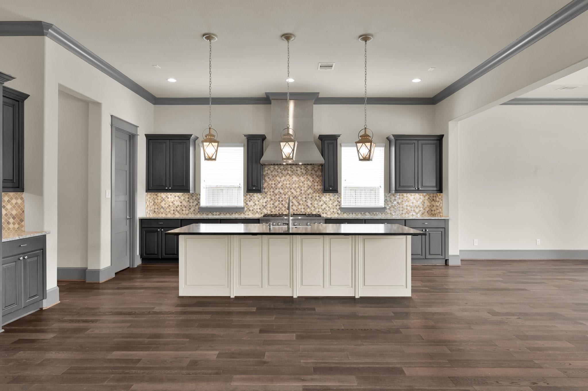 2331 Bottlebrush Lane