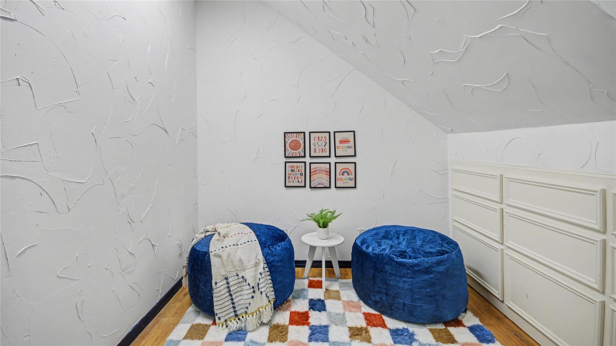 1431 Walnut Lane