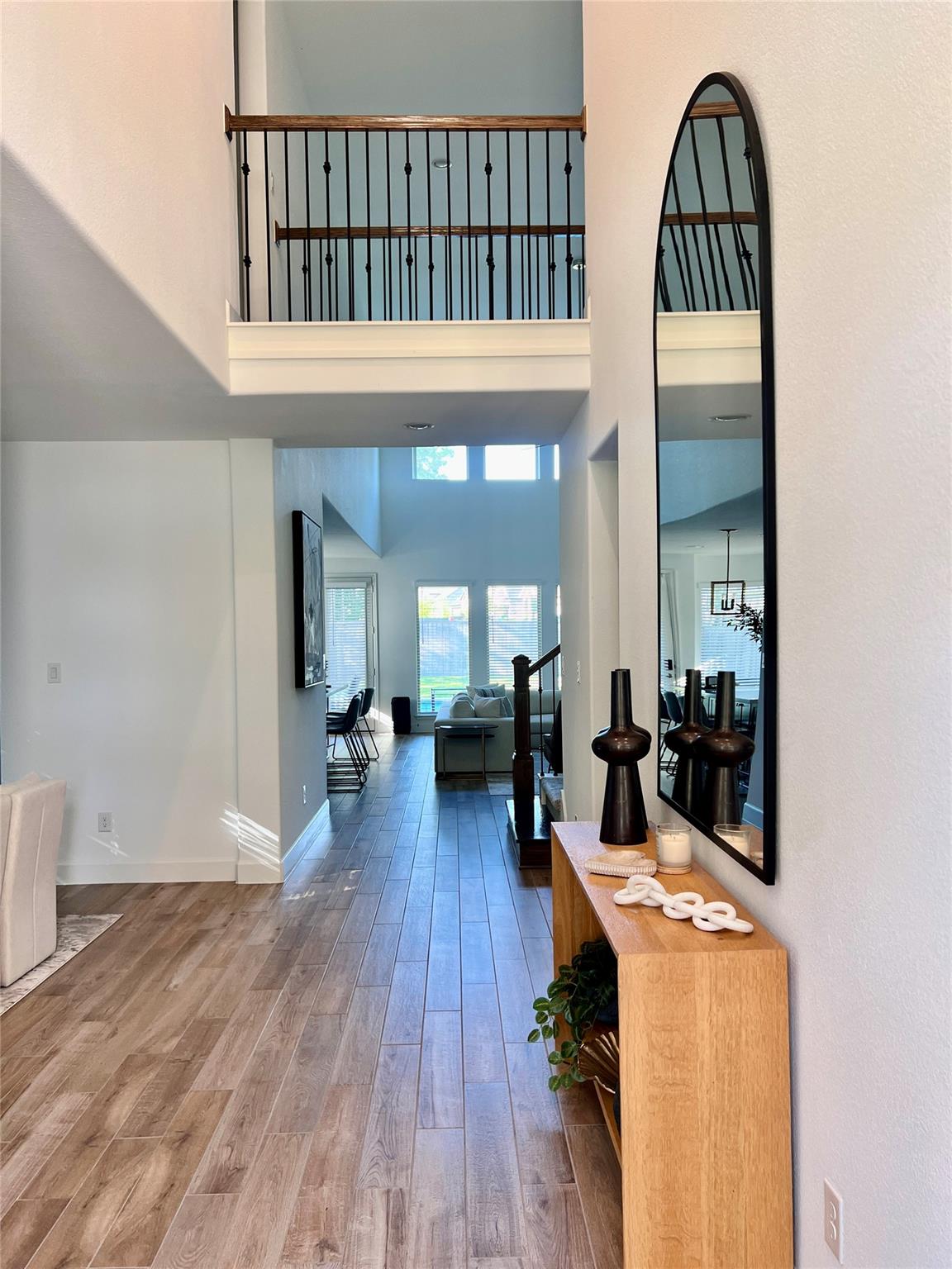 176 Sweeping Valley Drive