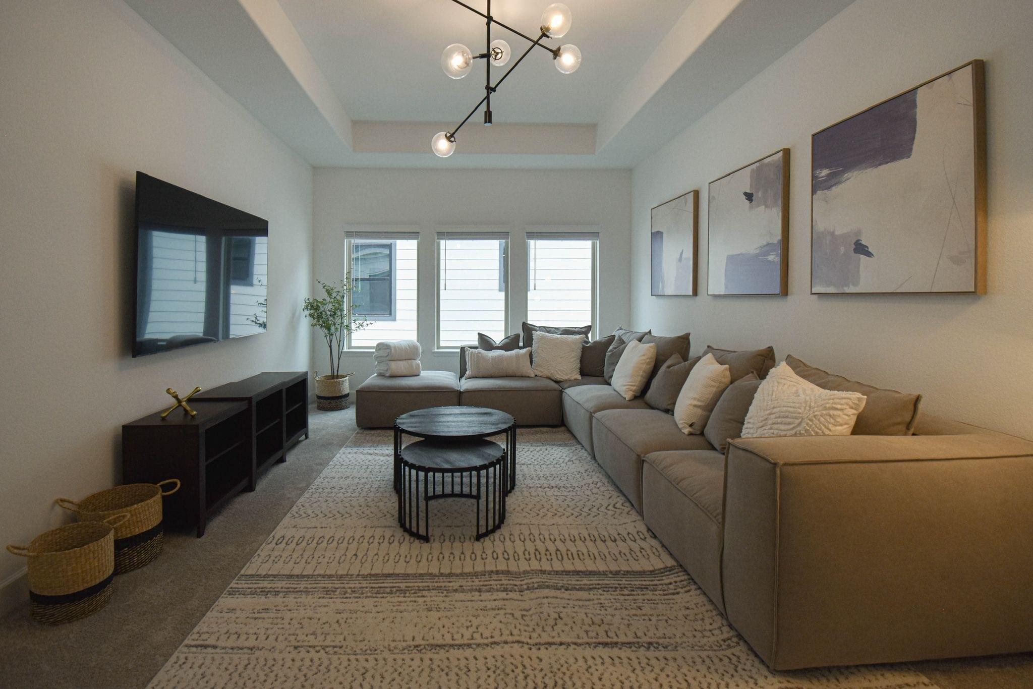 176 Sweeping Valley Drive