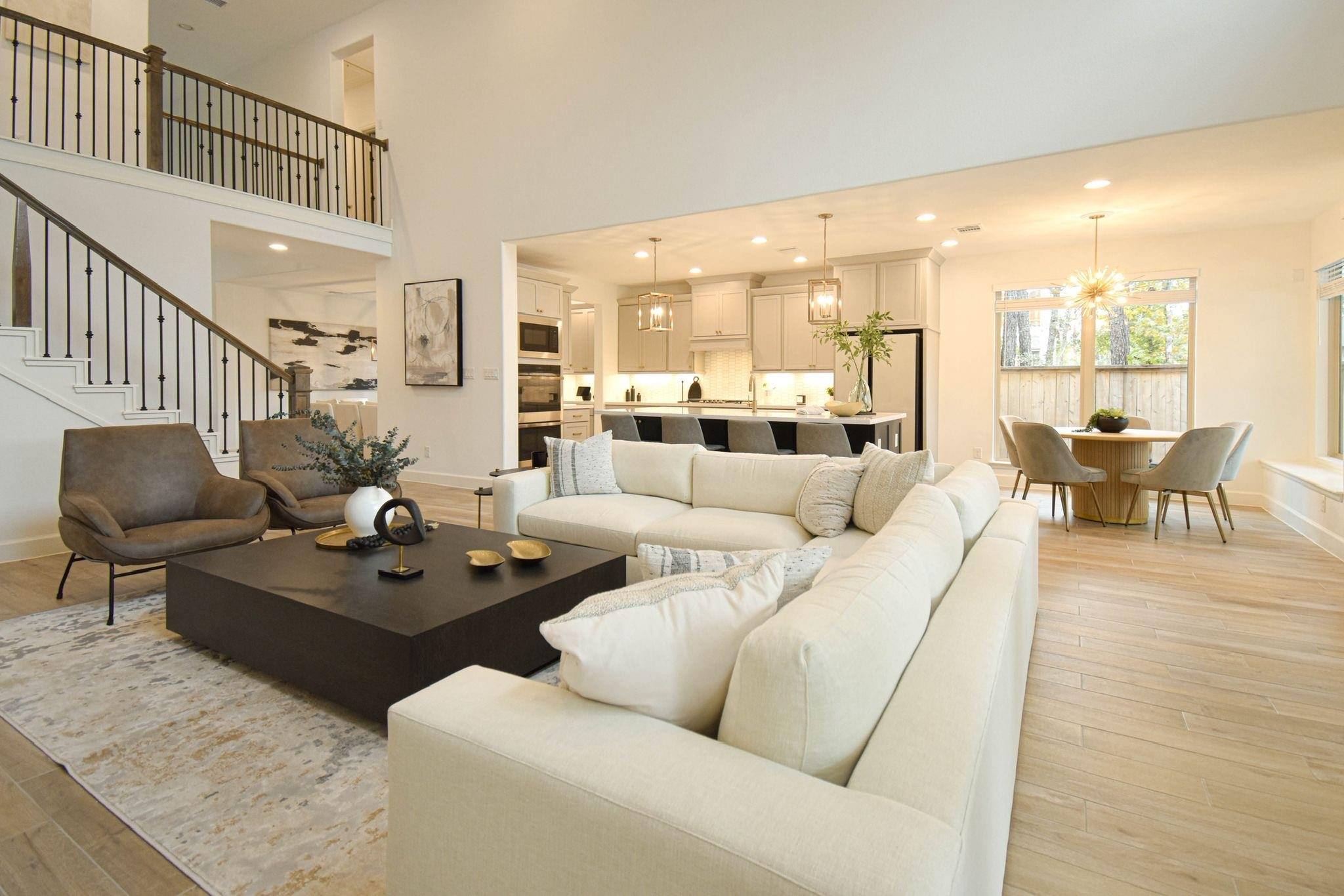 176 Sweeping Valley Drive