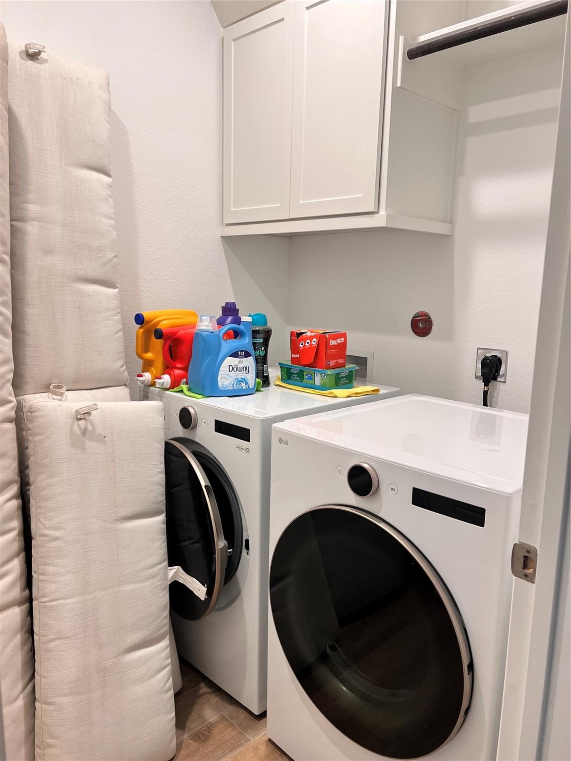 176 Sweeping Valley Drive