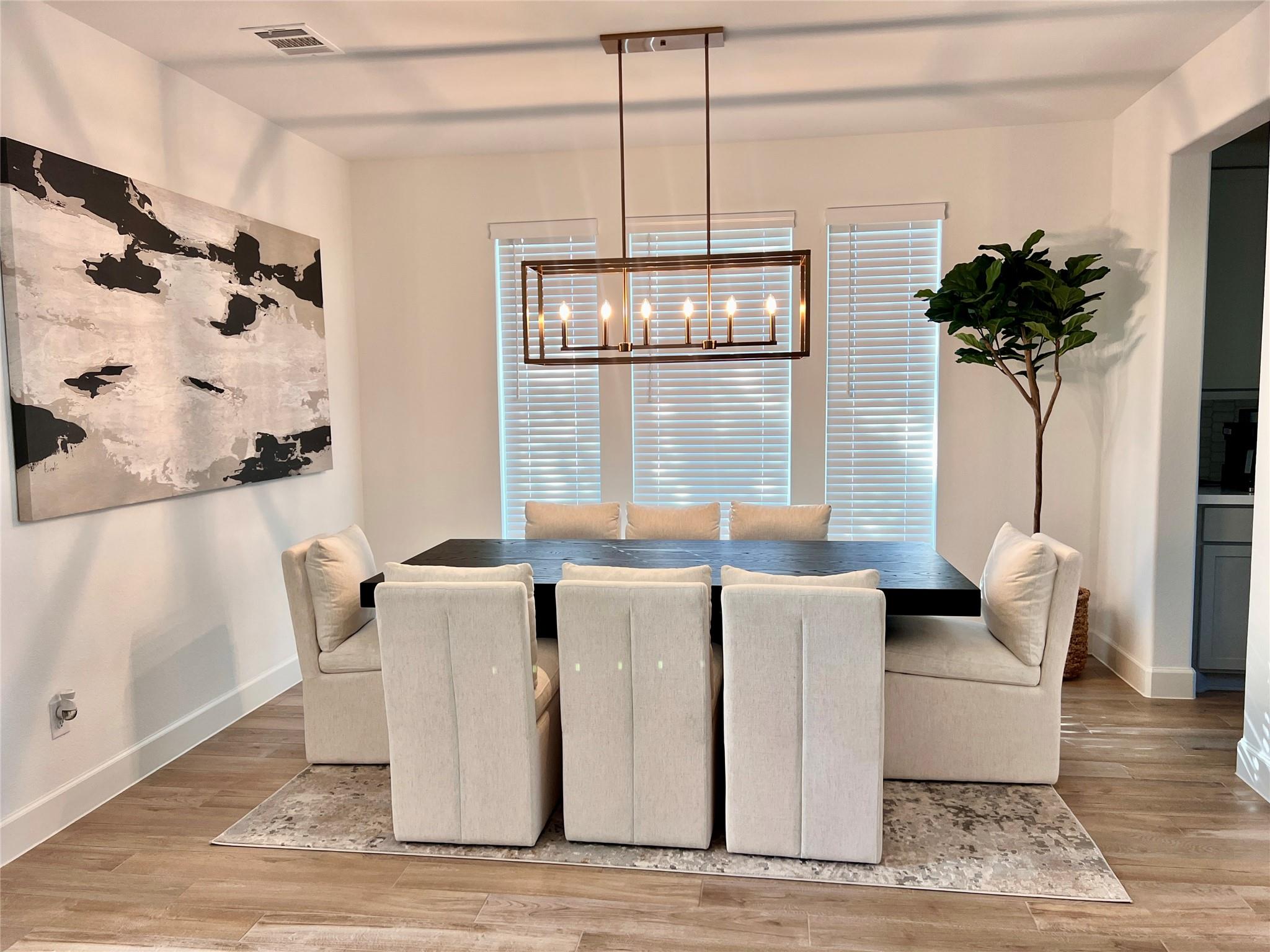 176 Sweeping Valley Drive