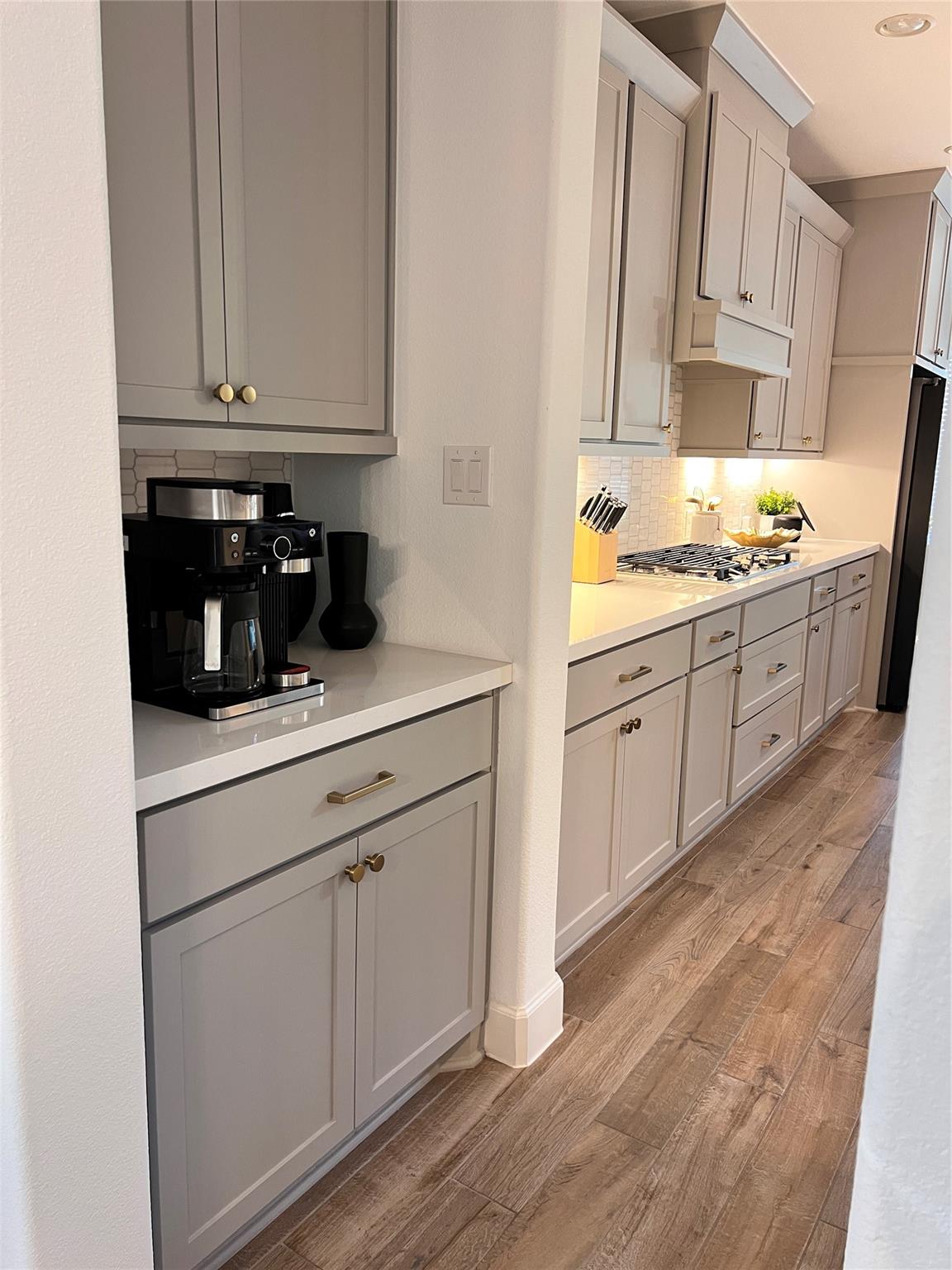 176 Sweeping Valley Drive