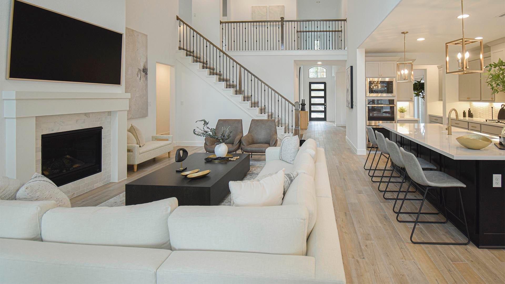 176 Sweeping Valley Drive