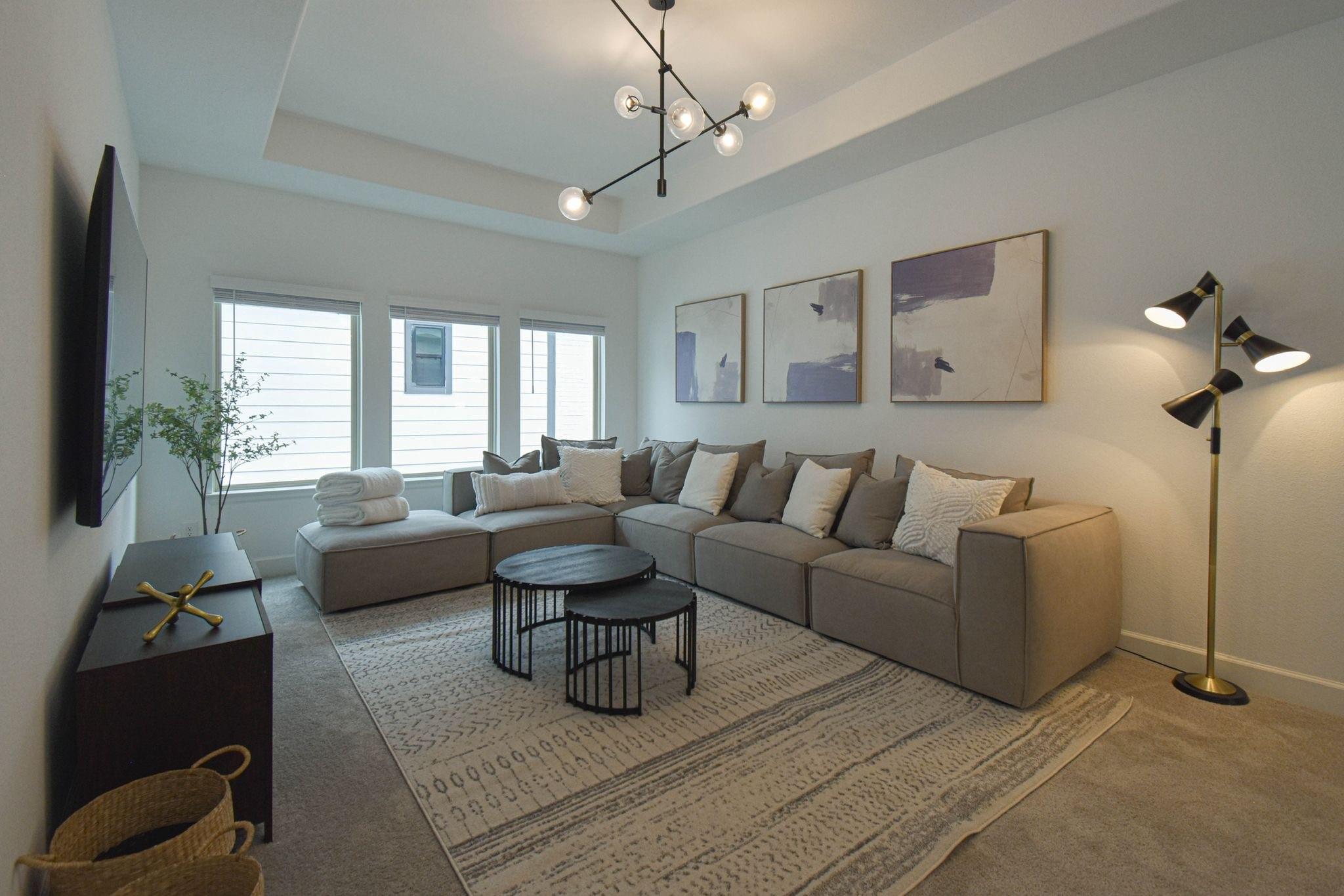 176 Sweeping Valley Drive