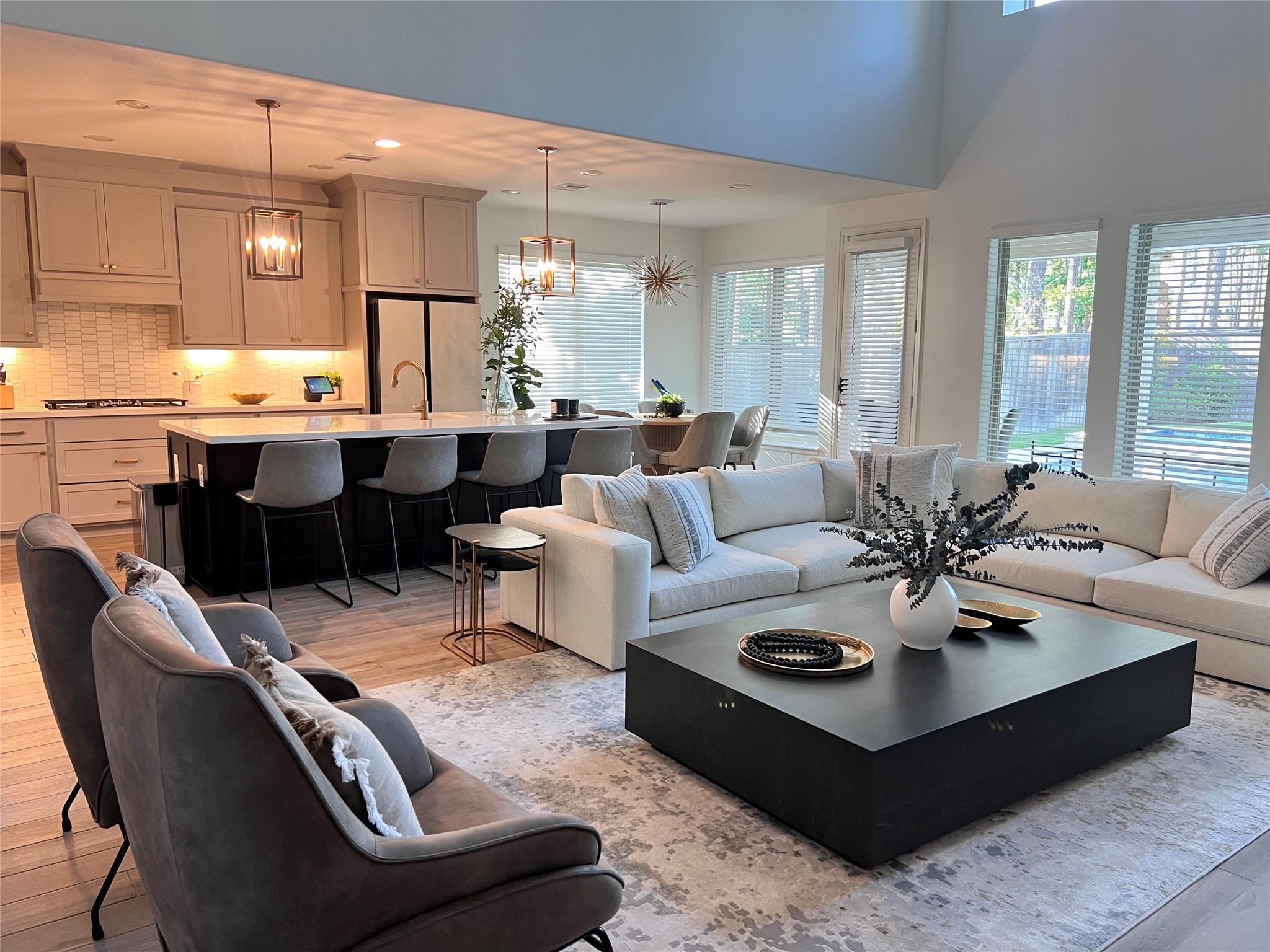 176 Sweeping Valley Drive