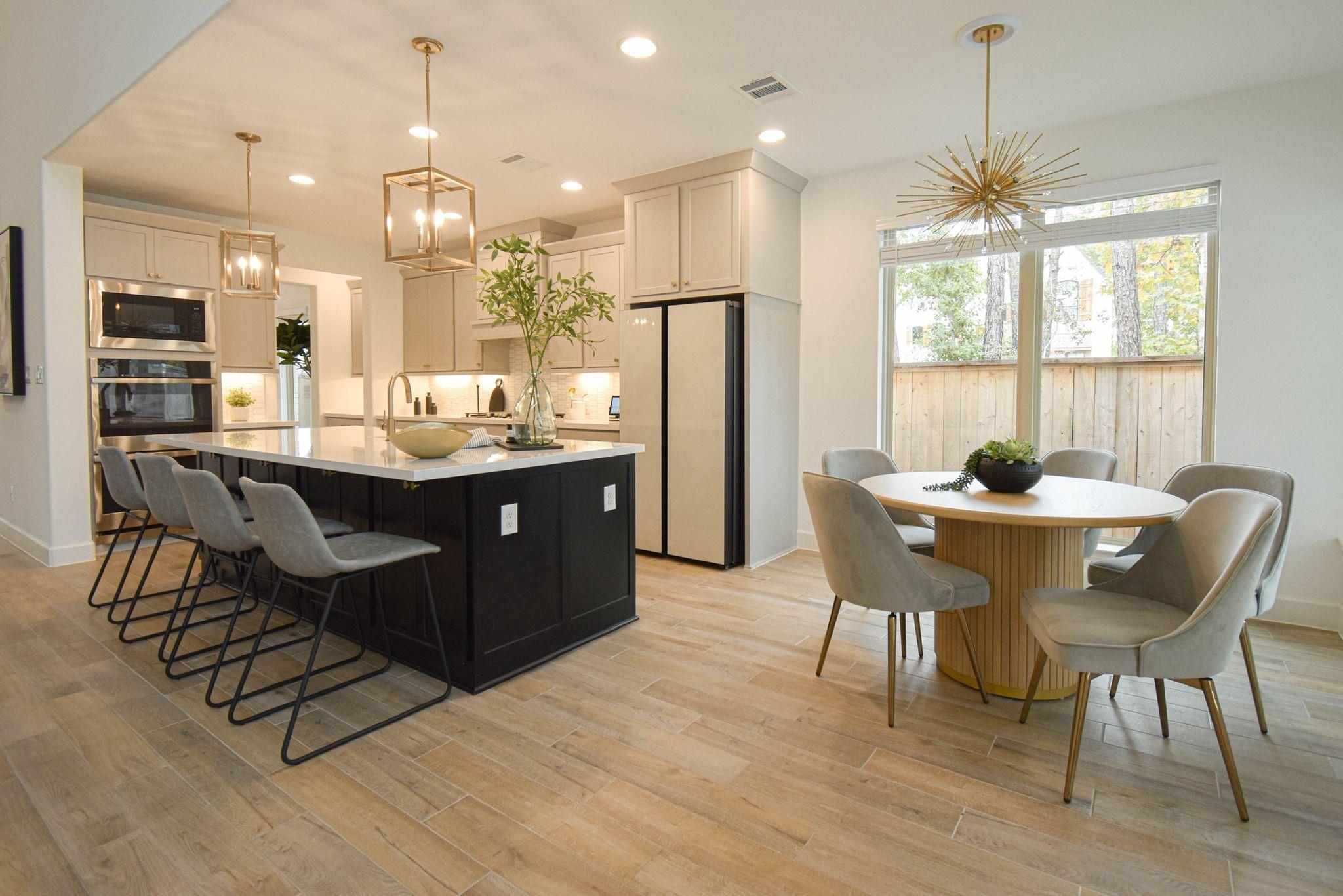 176 Sweeping Valley Drive