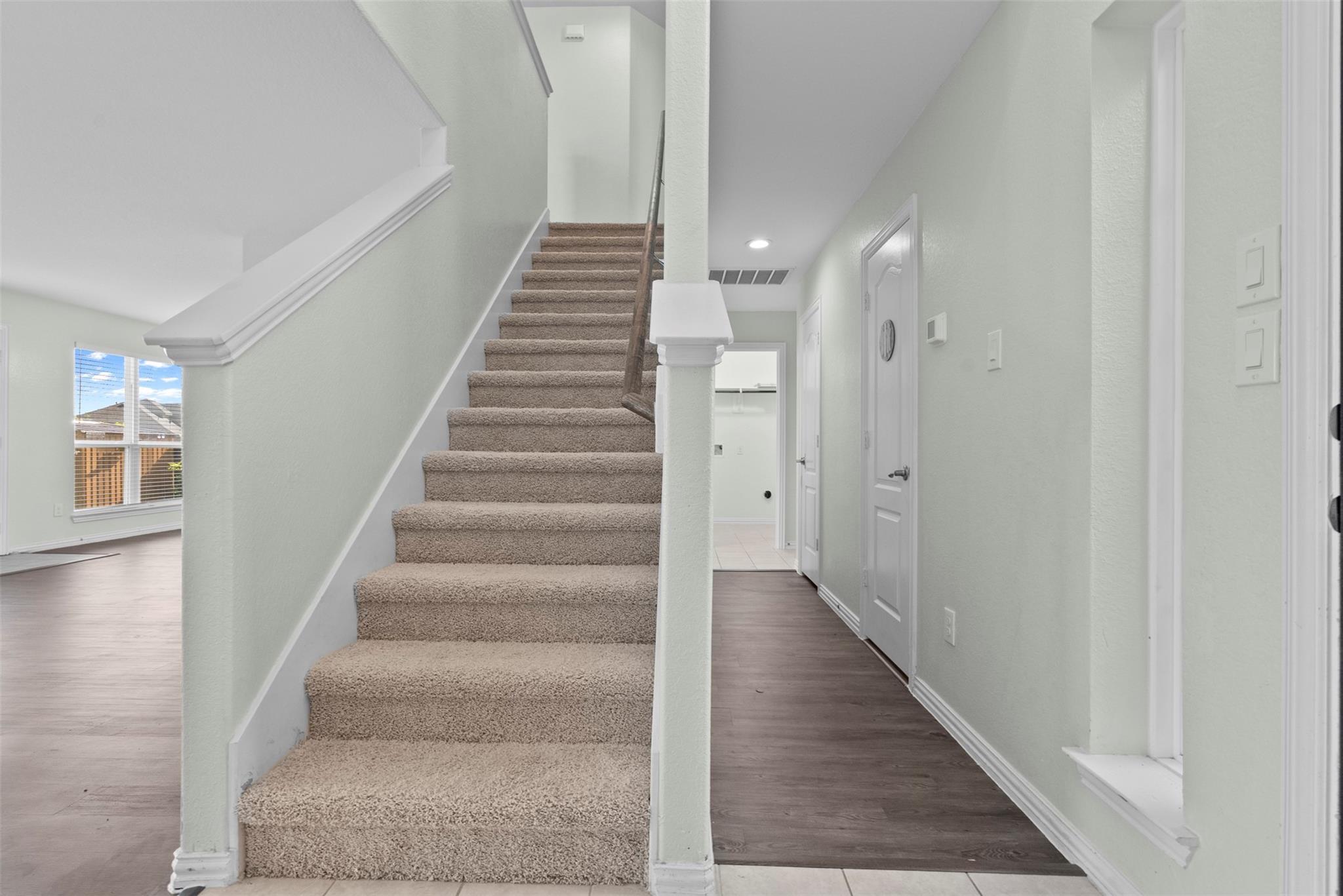 2213 Ivy Wall Drive