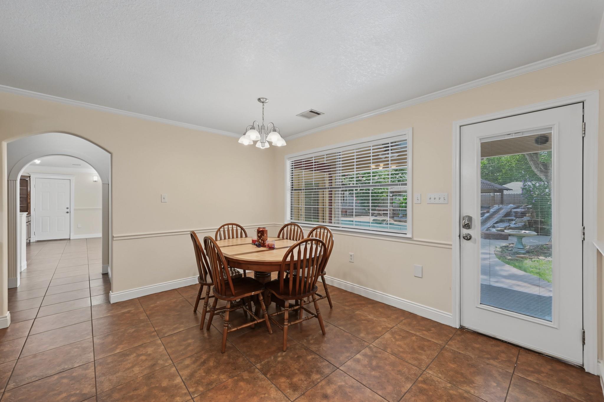 10985 Woods Lane