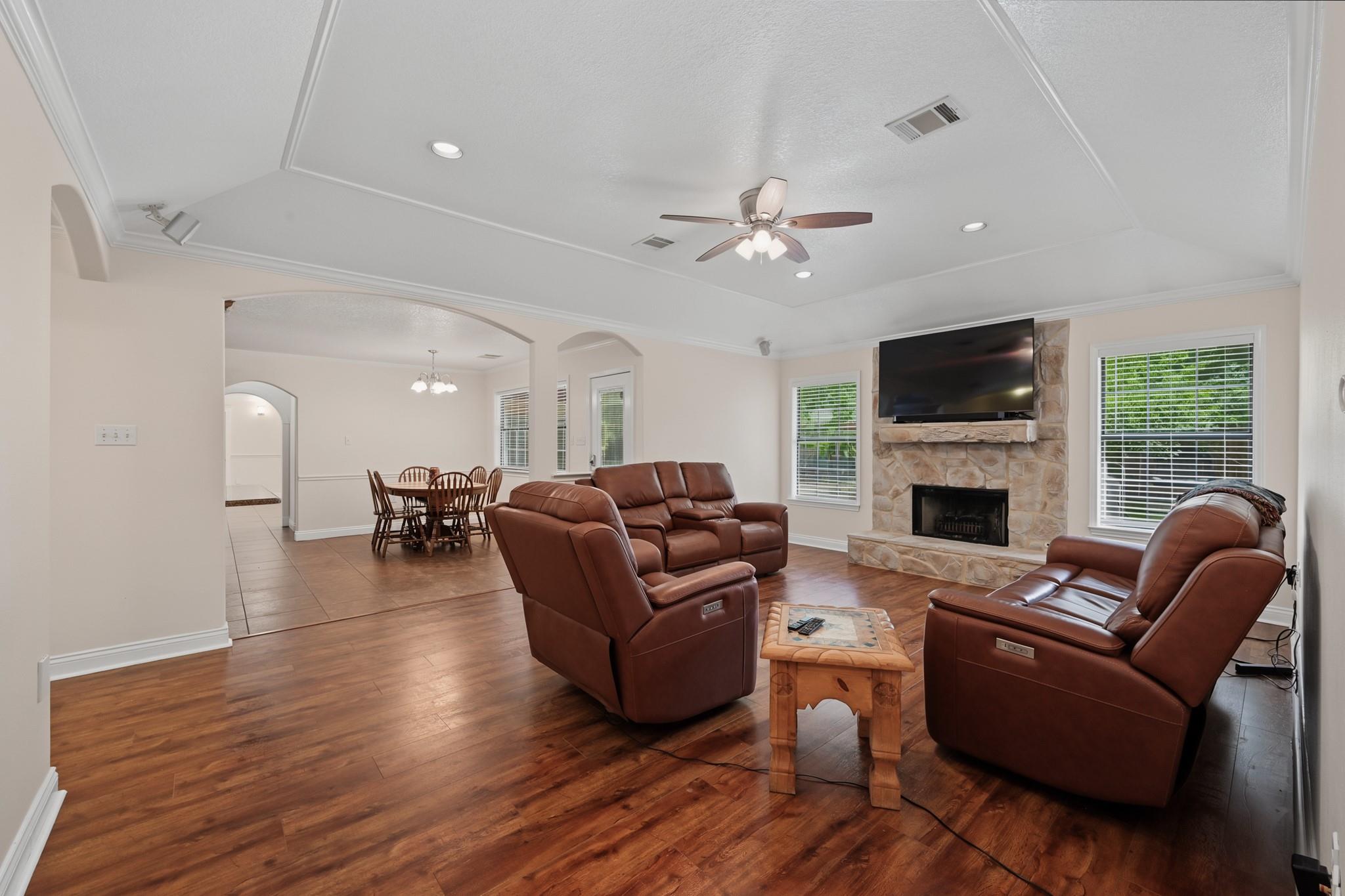 10985 Woods Lane